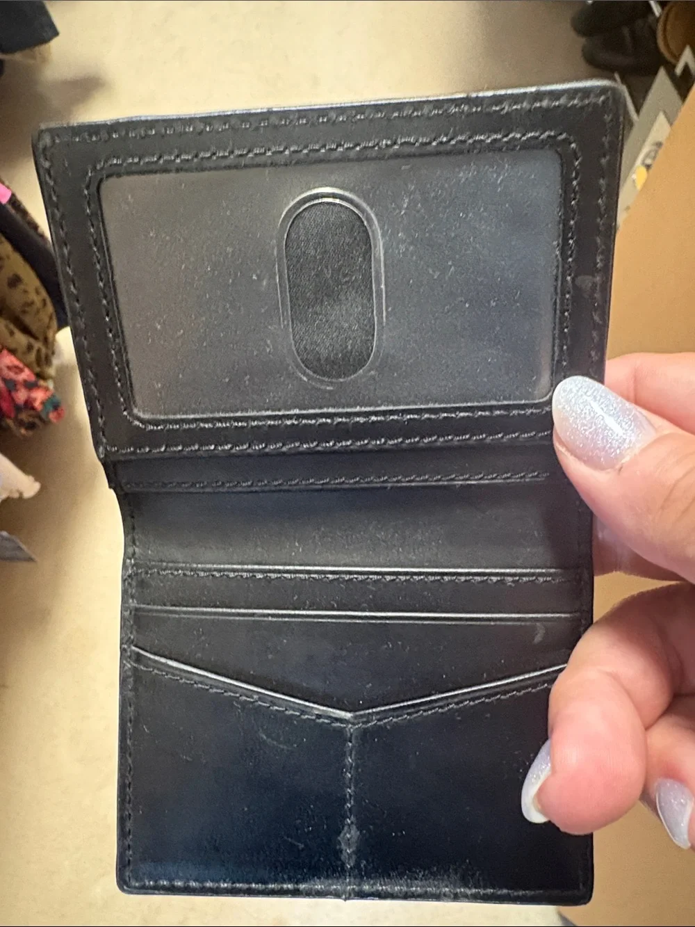 Fossil sleek leather